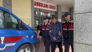 Arnavutköy’de İETT duraklarının camlarını eğlenmek için kıran şahıslar adliyeye sevk edildi
