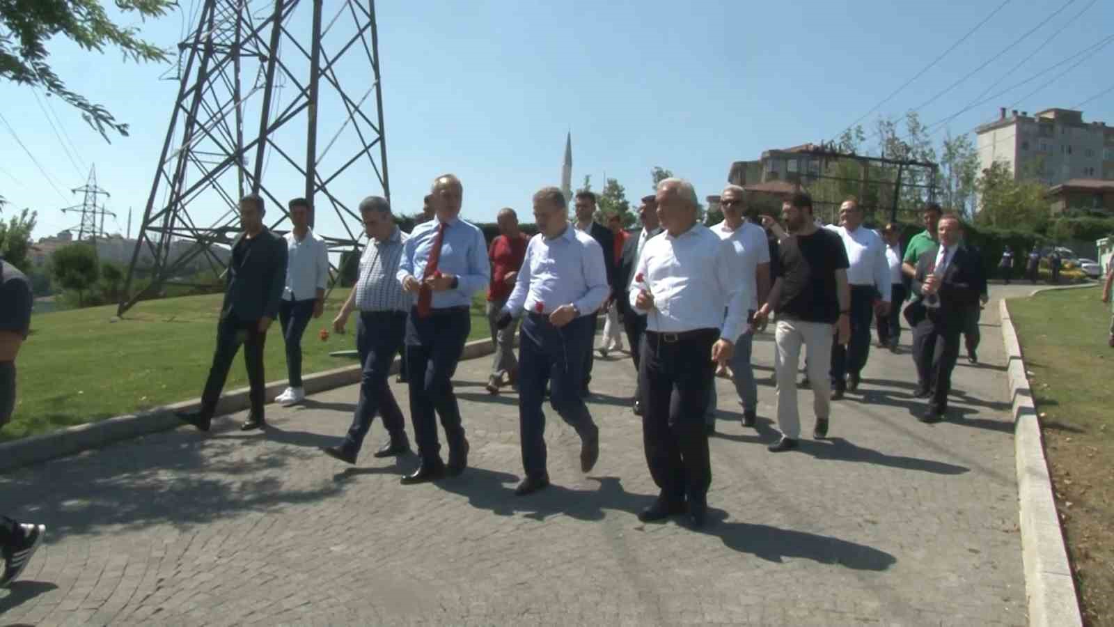 Gaziosmanpaşa’daki 15 Temmuz Şehitler Anıtı’nda anma töreni düzenlendi