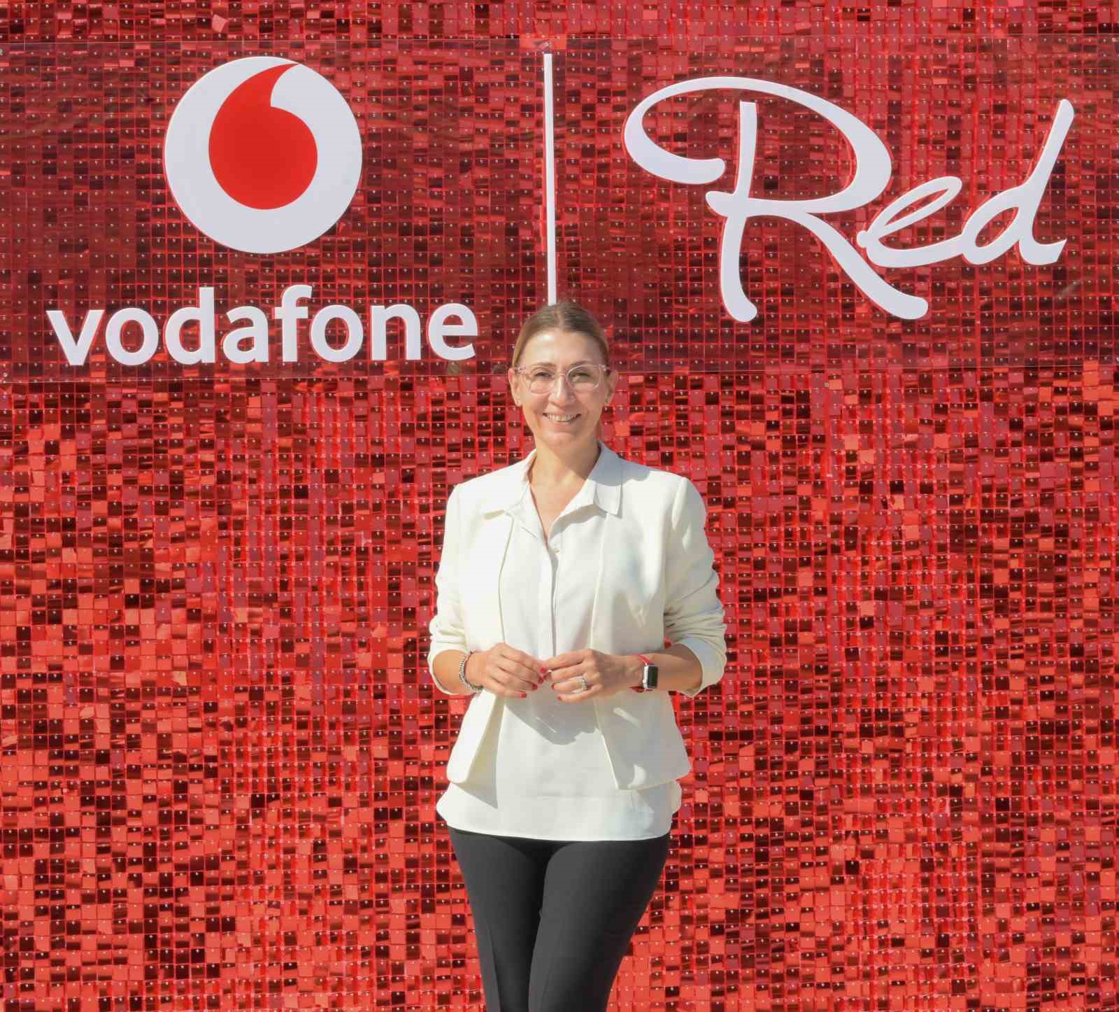 Vodafone Red’liler 1 yılda 1,4 milyar TL tasarruf etti
