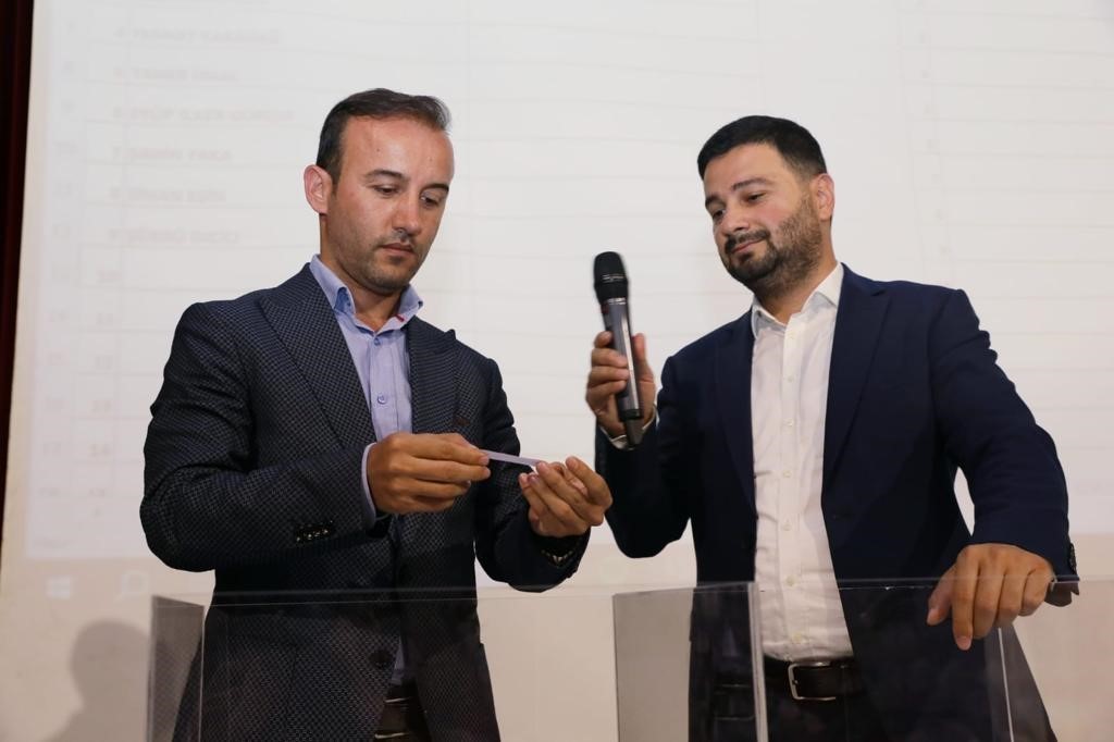 Kağıthane Belediyesi 200’ün üzerinde kişiyi işe aldı