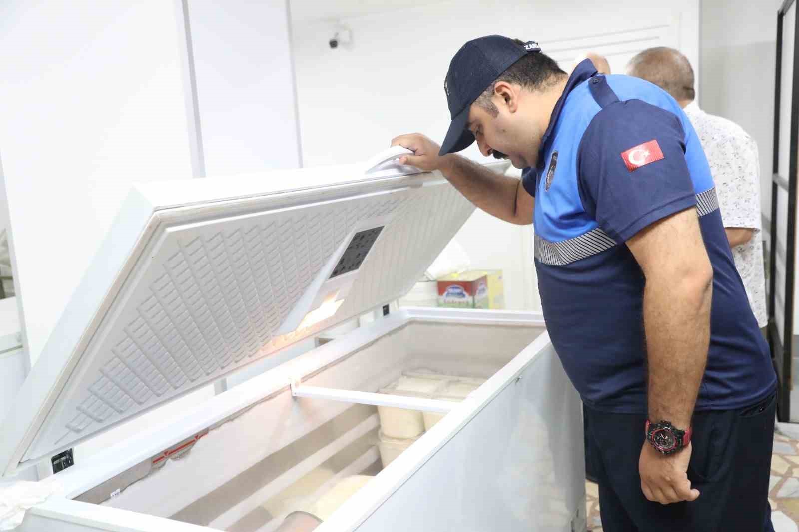 Gaziosmanpaşa’da dondurma üretim ve satış noktaları denetim altında