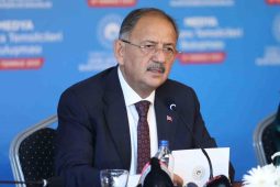 Bakan Özhaseki: “Cumhurbaşkanımız, ‘İstanbul’un depremine hazırlık anlamında Kanal İstanbul konutlarını kullanabiliriz’ dedi”