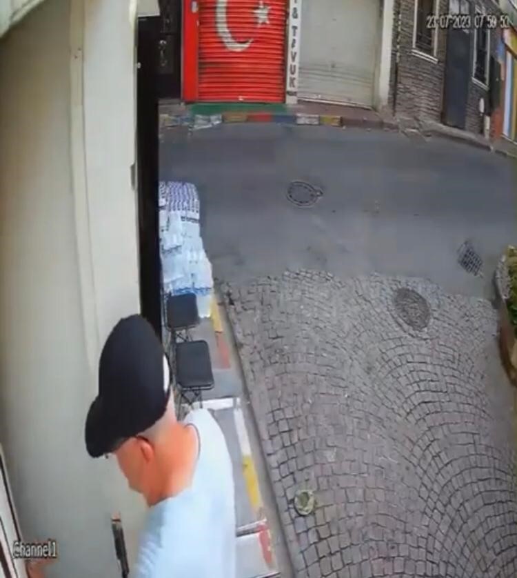 İstanbul’da turistlerin kabusu hırsız kamerada: Otellere girip turistlerin eşyalarını çaldı