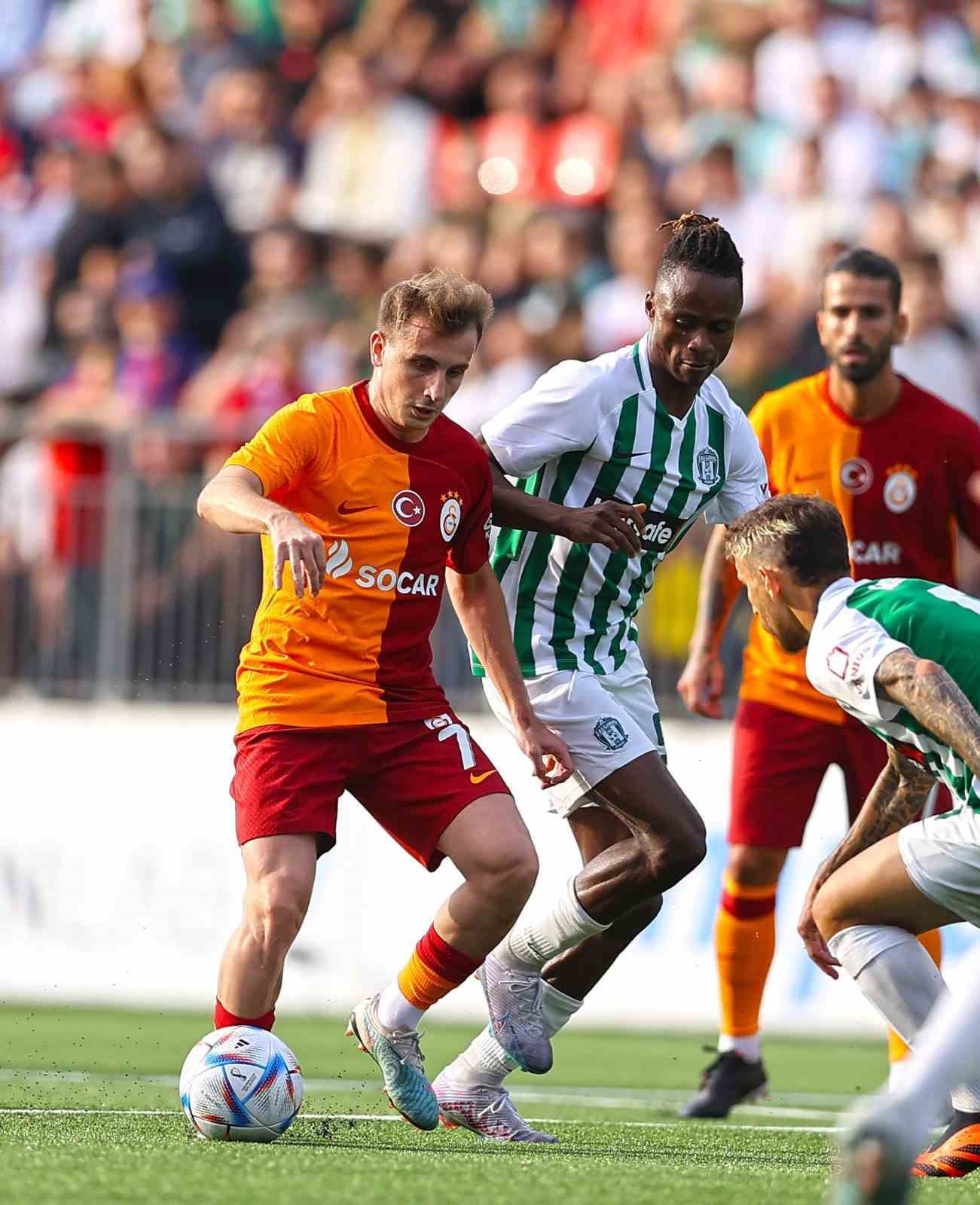 UEFA Şampiyonlar Ligi: Zalgiris Vilnius: 0 – Galatasaray: 0 (İlk yarı)
