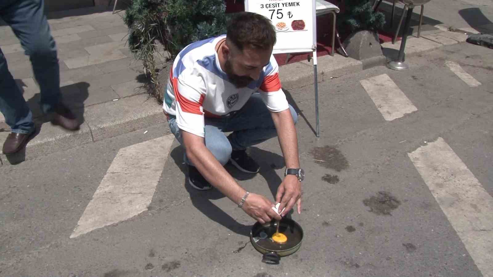 Çekmeköy’de güneşin altında ısınan tavada yumurta pişirdiler