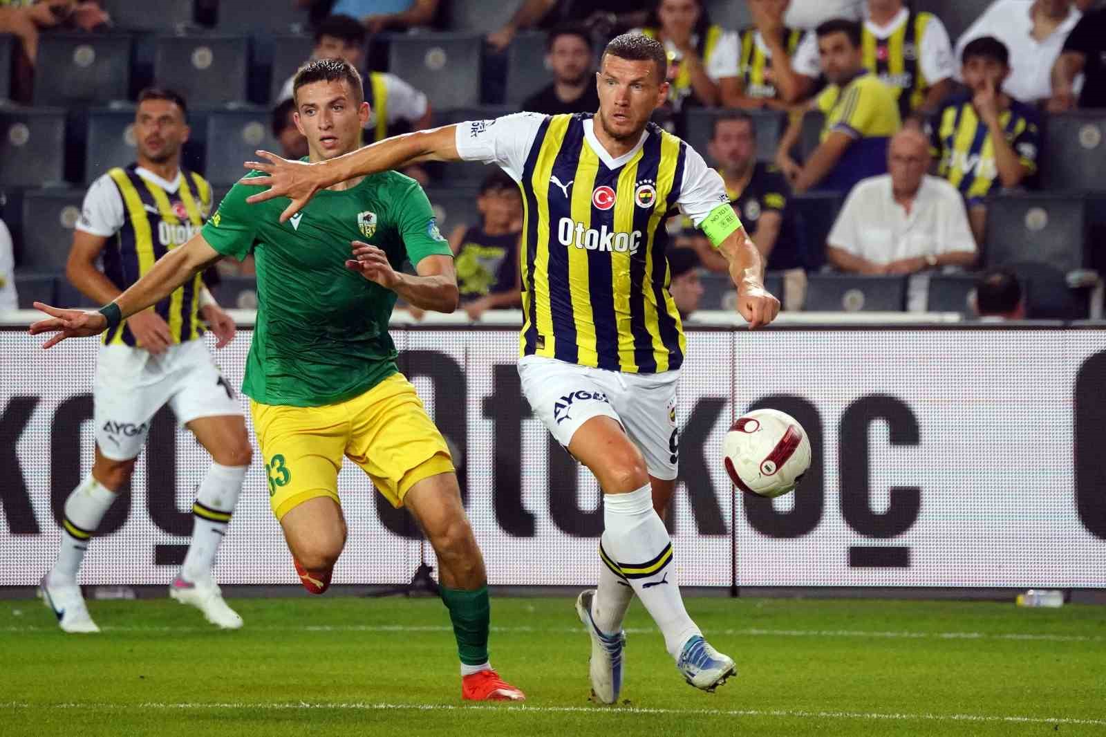 UEFA Avrupa Konferans Ligi: Fenerbahçe: 2 – Zimbru: 0 (İlk yarı)