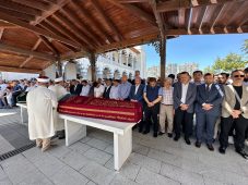 Tevfik Göksu’nun yengesi Nübüvvet Göksu hayatını kaybetti