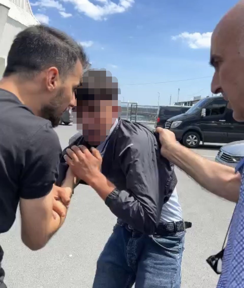 Fatih’te hamile kadını gasp eden şüpheli yakalanıp dövüldü
