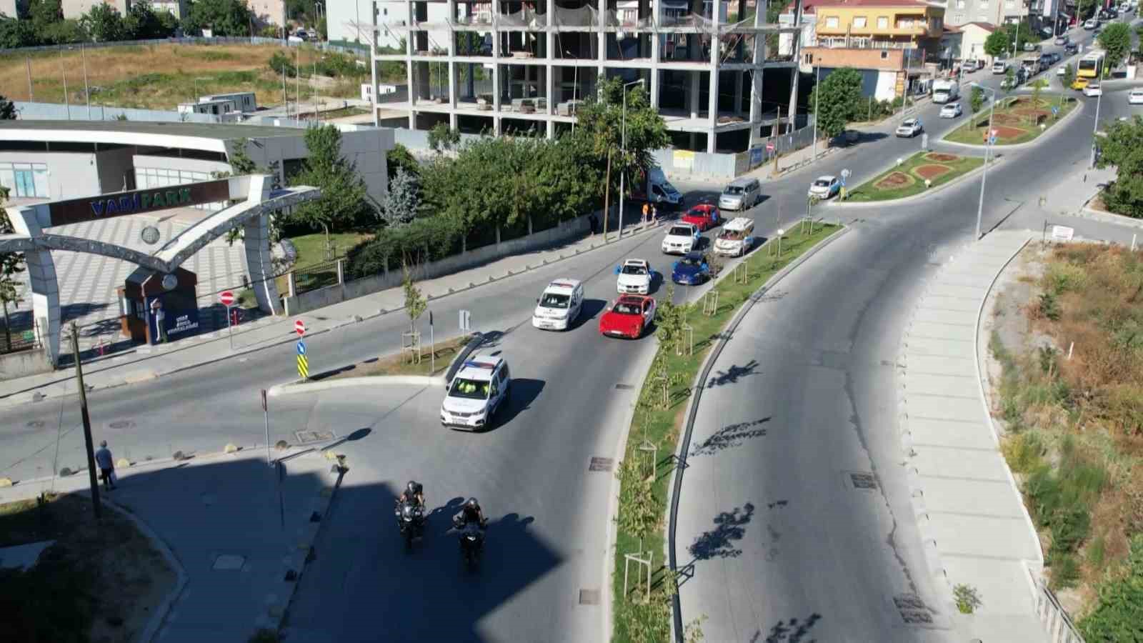 Arnavutköy’de küçük çocuğun hayali gerçek oldu, sünnet konvoyunda polis sürprizi