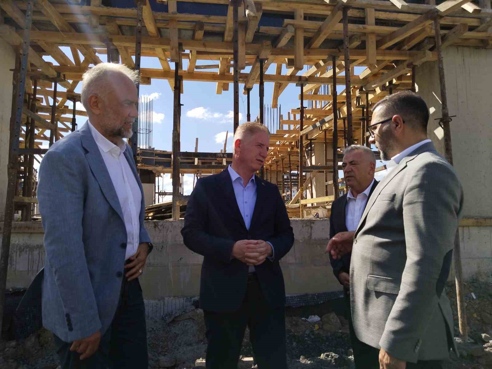 İstanbul Valisi Gül: “Kısa bir zamanda kaçak göçmen konusu Türkiye’nin gündeminden çıkacak”