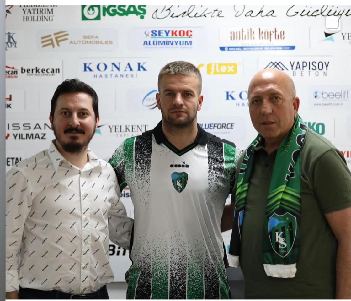 Son dakika...Atila Turan 2 yıl daha Kocaelispor'da! Son dakika...Atila Turan 2 yıl daha Kocaelispor'da!