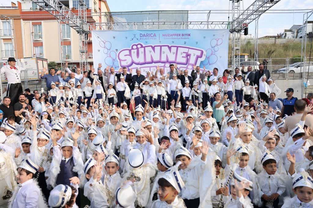 Darıca'da toplu sünnet şöleni Darıca'da toplu sünnet şöleni