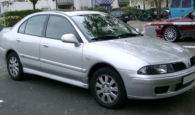 1999 model Mitsubishi Carısma araç mahkemeden satılıktır