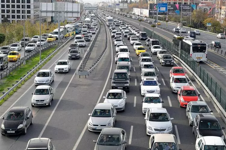Aracı olanlar dikkat! Rekor sıcaklıklar araçlar için... Aracı olanlar dikkat! Rekor sıcaklıklar araçlar için...