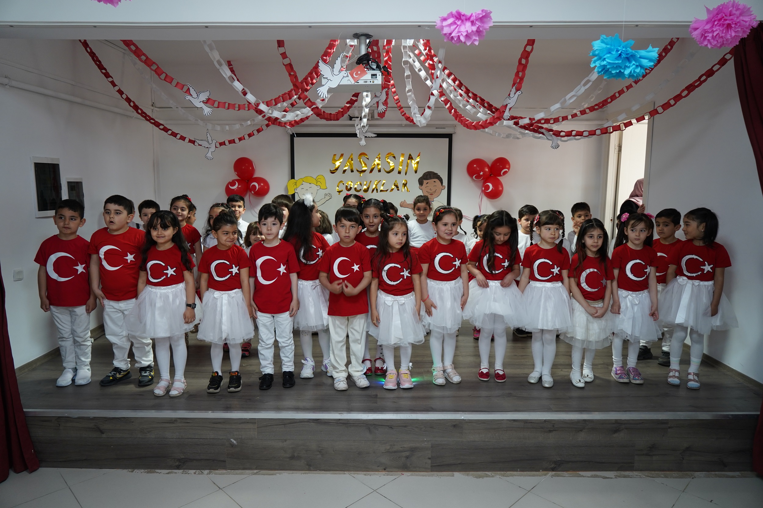 Çayırova'da çocuk kulüplerinde kayıtlar başladı Çayırova'da çocuk kulüplerinde kayıtlar başladı