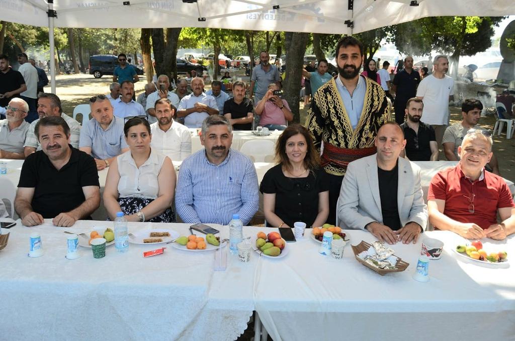 Giresunluların Ağa’sı Ayhan Yılmaz oldu Giresunluların Ağa’sı Ayhan Yılmaz oldu