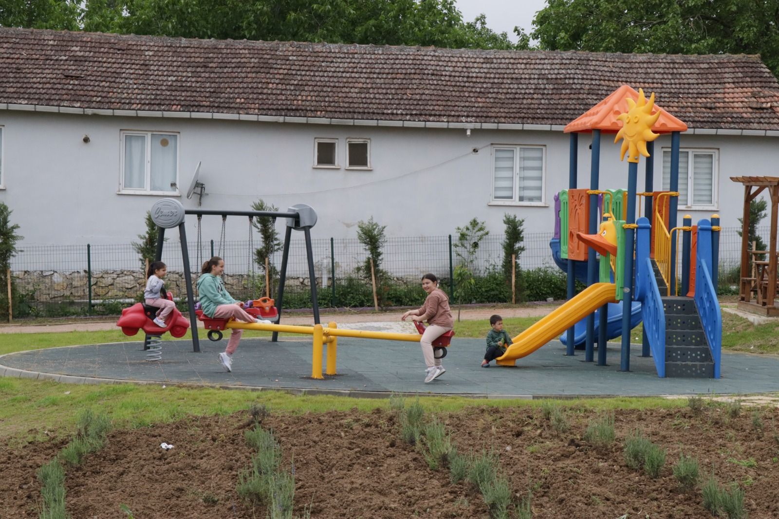 İzmit Belediyesi park  açıyor 