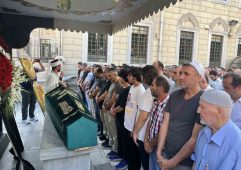 Milli Saraylar Başkan Yardımcısı Adnan Gayhan’ın babası son yolculuğuna uğurlandı