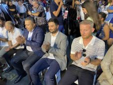 Kağıthane’nin yeni “Tematik Arı Caddesi” açıldı