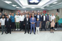 Ankara’da MHP’ye üye akını