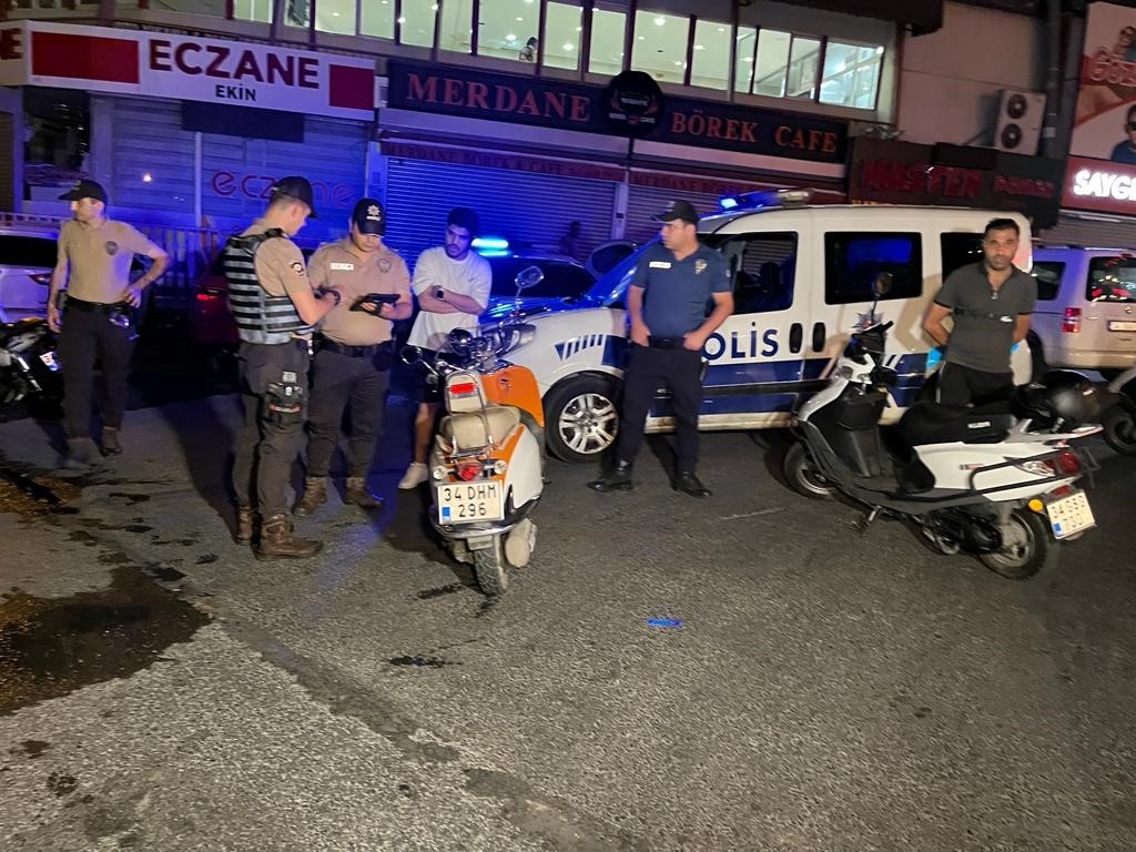 İstanbul’da polisten motosiklet denetimi