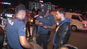 Ümraniye’de kurallara uymayan motosiklet sürücülerine ceza