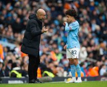 Manchester City, Rico Lewis’in sözleşmesini 2028 yılına kadar uzattı