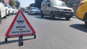 Bakırköy’de dron destekli yaya geçidi denetimde sürücüler böyle itiraz etti