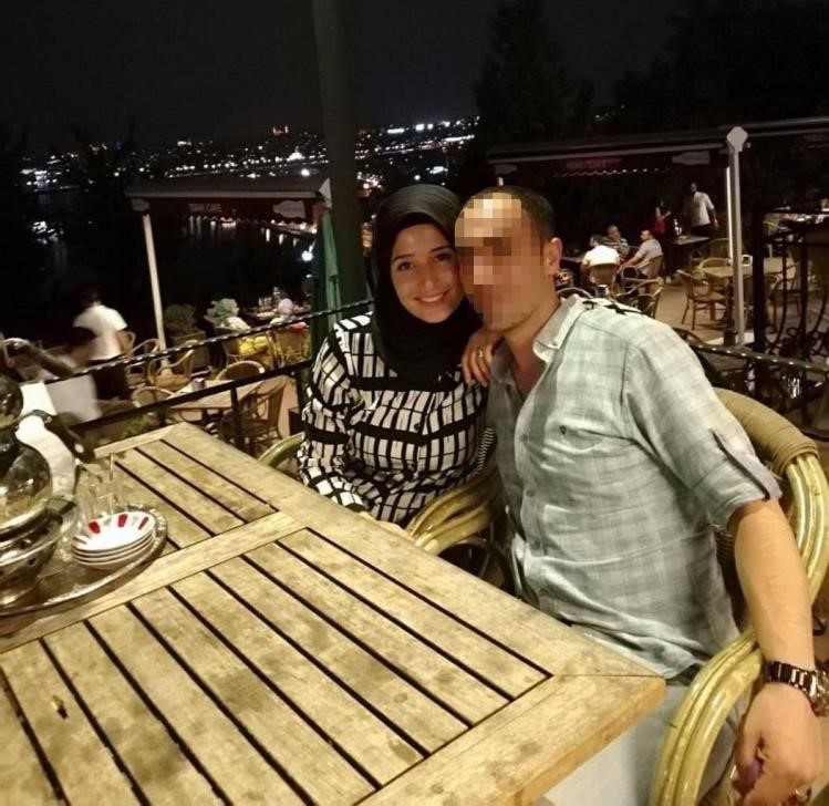 Bayrampaşa’da eşi tarafından öldürülen Meryem Çap son yolculuğuna uğurlandı