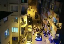 İstanbul’da “arabama sürttün” meydan kavgası kamerada: Polis biber gazıyla müdahale etti