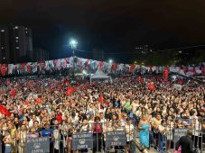 Beylikdüzü’nde 10. Barış ve Sevgi Buluşmaları “Zafer Yürüyüşü” ile başladı