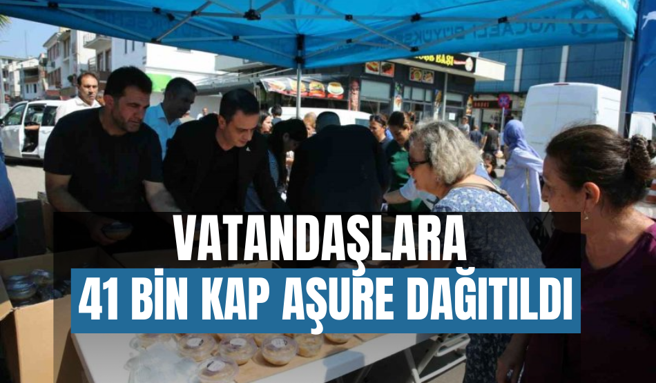 Vatandaşlara 41 bin kap aşure dağıtıldı