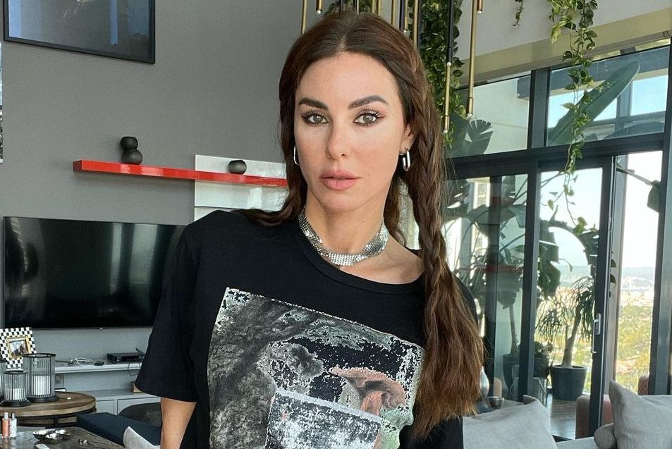 Defne Samyeli Çin'in gündeminde! Cildini inceleyecekler.. Defne Samyeli Çin'in gündeminde! Cildini inceleyecekler..
