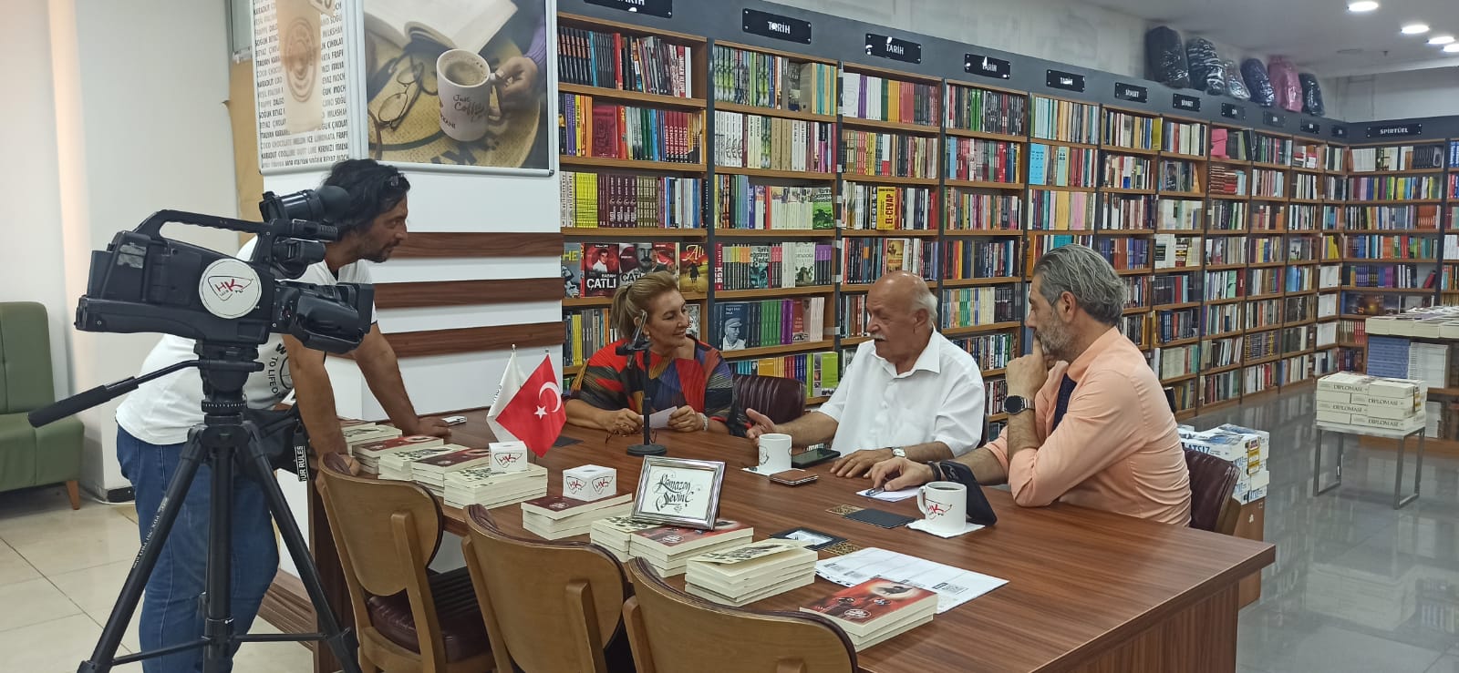 Anayurt Yayıncılığın ilk imza günü Ramazan Sevinç