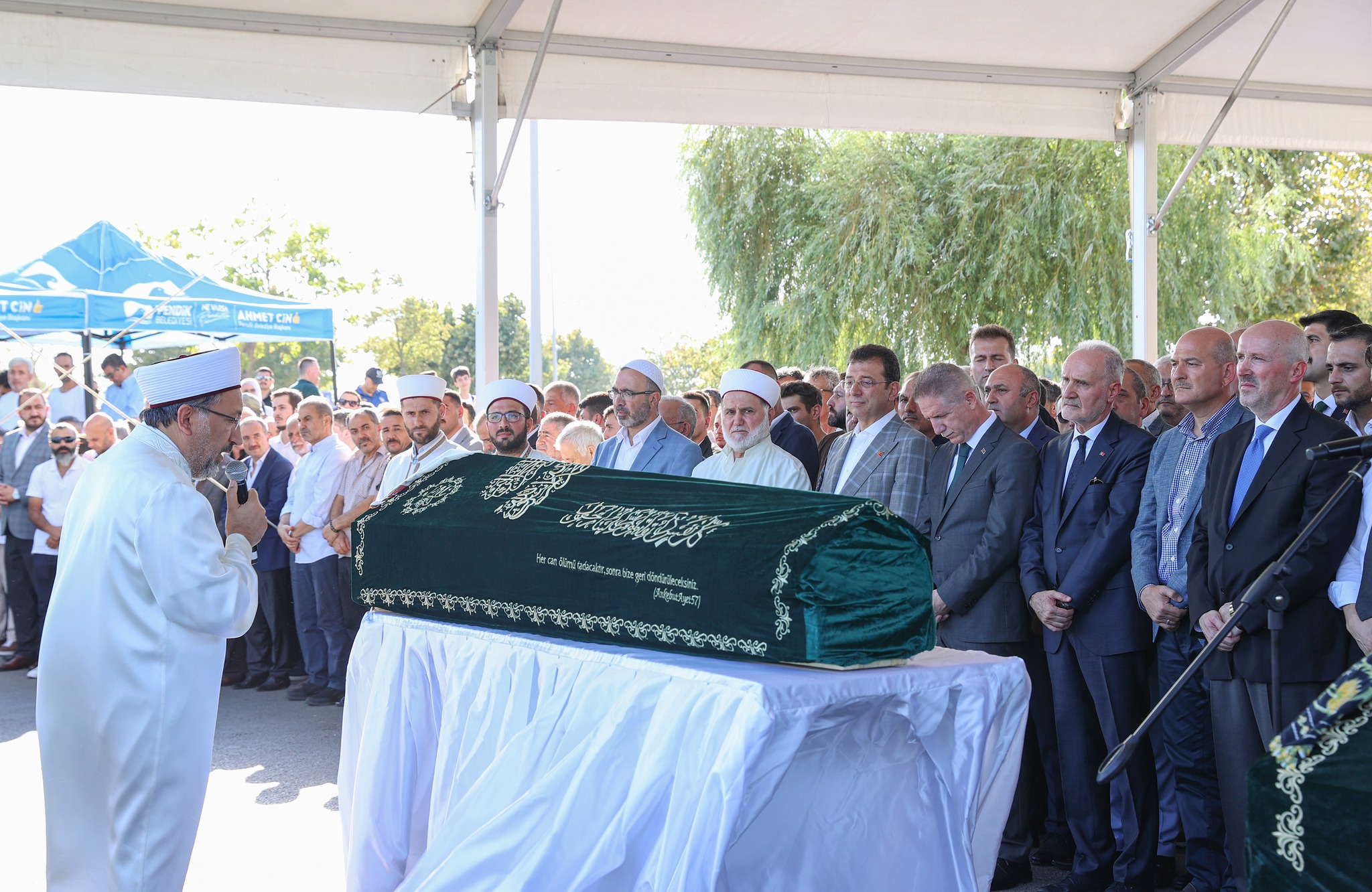 Suada anne dualarla uğurlandı!