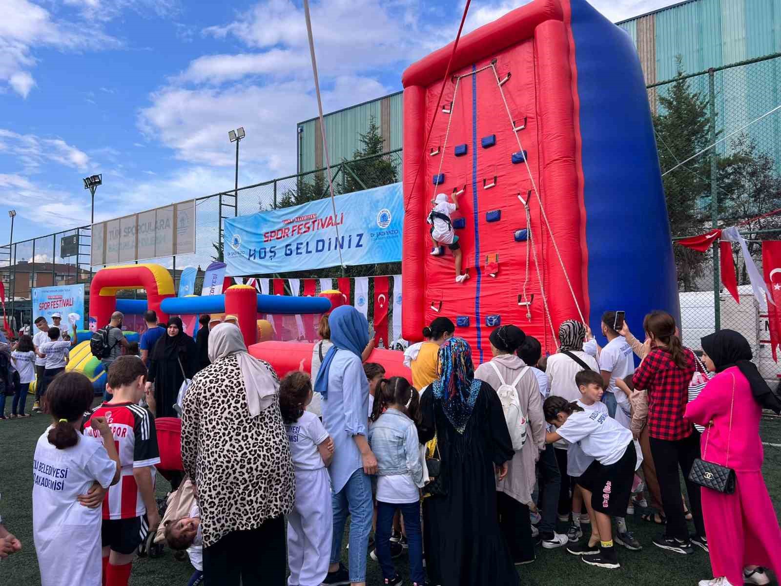 Tuzla Spor Festivali’nde çocuklar doyasıya eğlendi