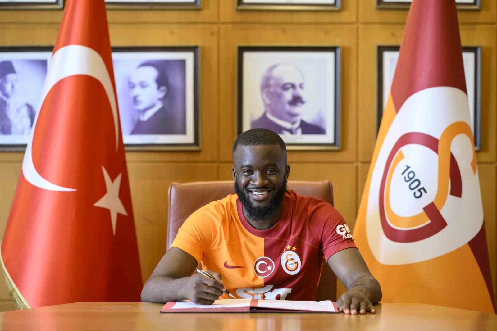 Ndombele: “Galatasaray ile birçok başarı kazanmak istiyorum”