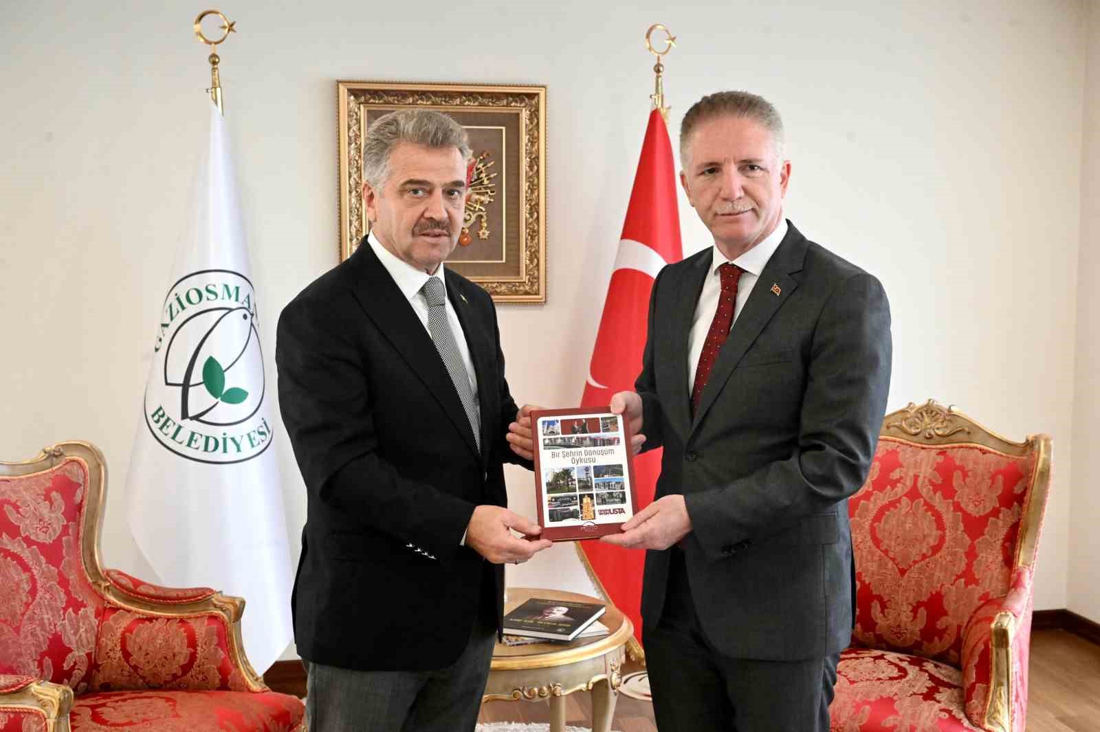 İstanbul Valisi Gül, Gaziosmanpaşa’da temaslarda bulundu