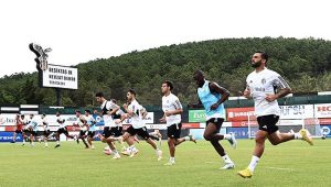 Beşiktaş’ta Eric Bailly, takımla ilk antrenmanına çıktı