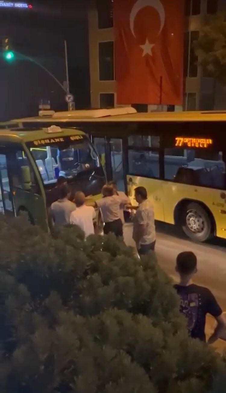 İstanbul’da yaşanan sokak kavgaları kamerada