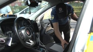 Fatih’te okul önlerinde polis denetimlerine devam ediliyor