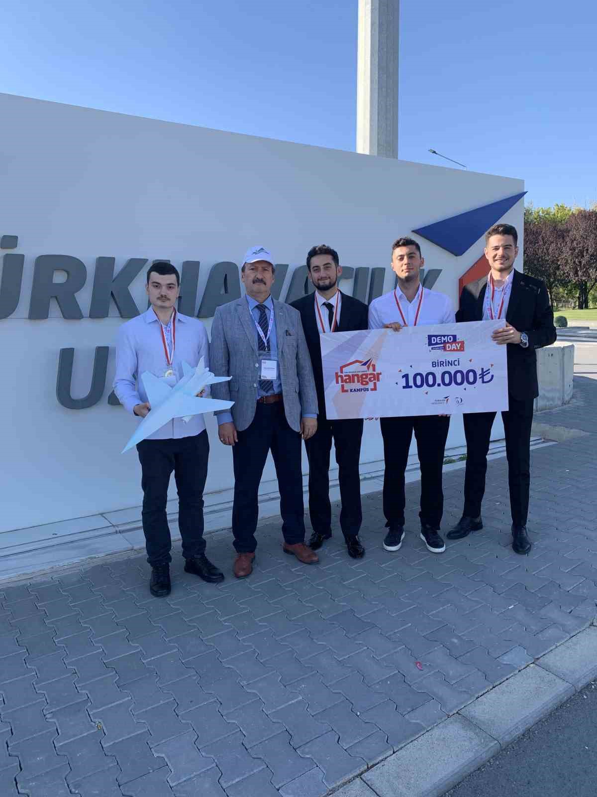 İGÜ TTO tarafından geliştirilen İHA projesi “Jet Dron” TUSAŞ’ta 1’inci oldu