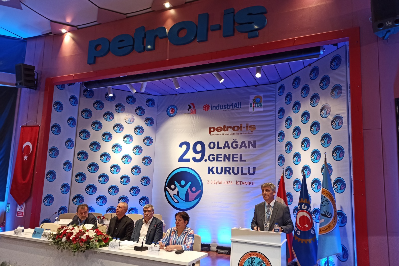Petrol-İş’te 2. Akyüz dönemi! Petrol-İş’te 2. Akyüz dönemi!