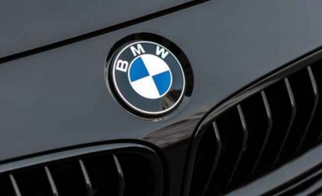 2015 model Bmw 520i marka araç icradan satılıktır