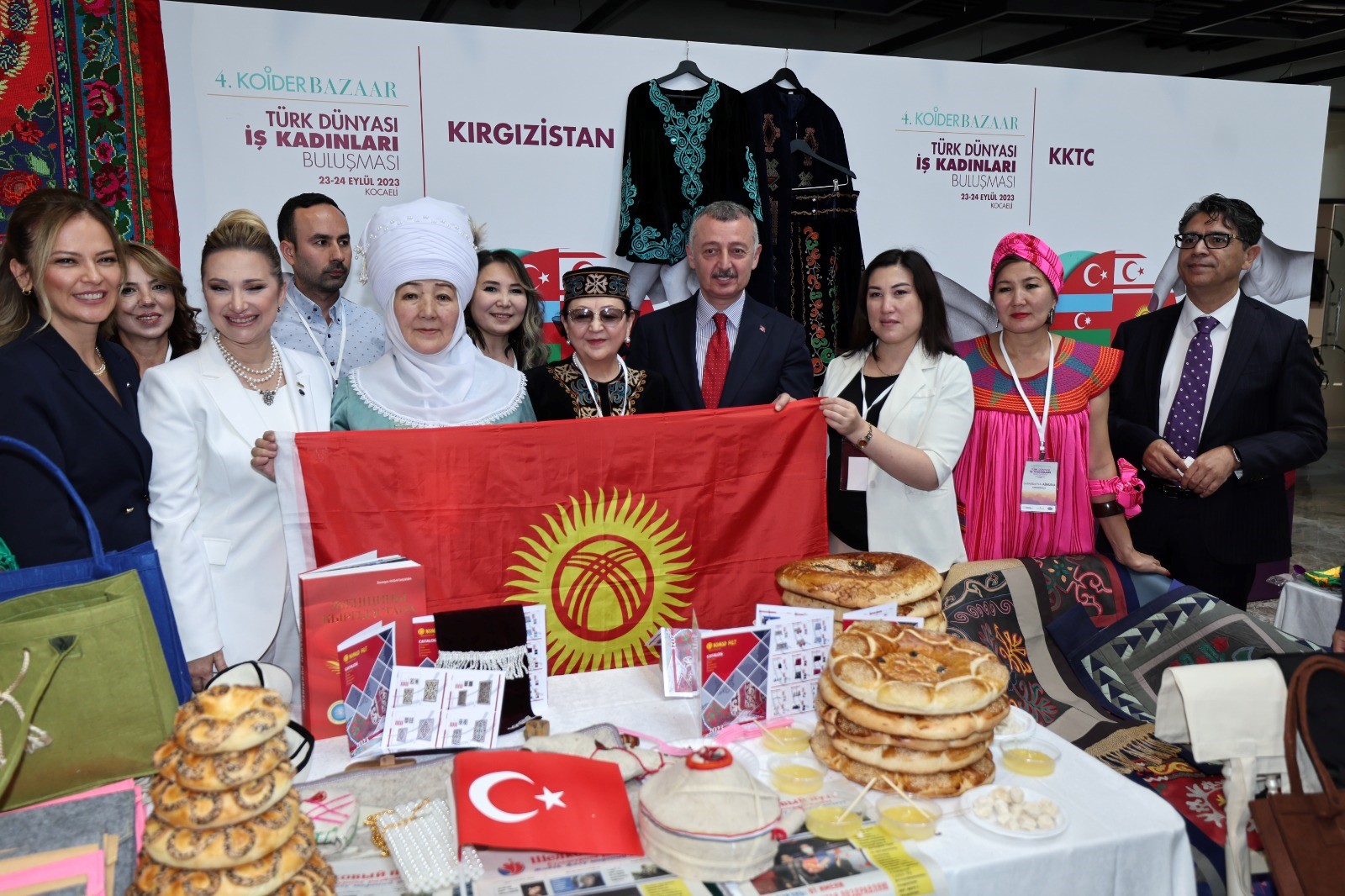 Büyükakın: “Biz bu şehrin kadınlarına inanıyoruz” Büyükakın: “Biz bu şehrin kadınlarına inanıyoruz”