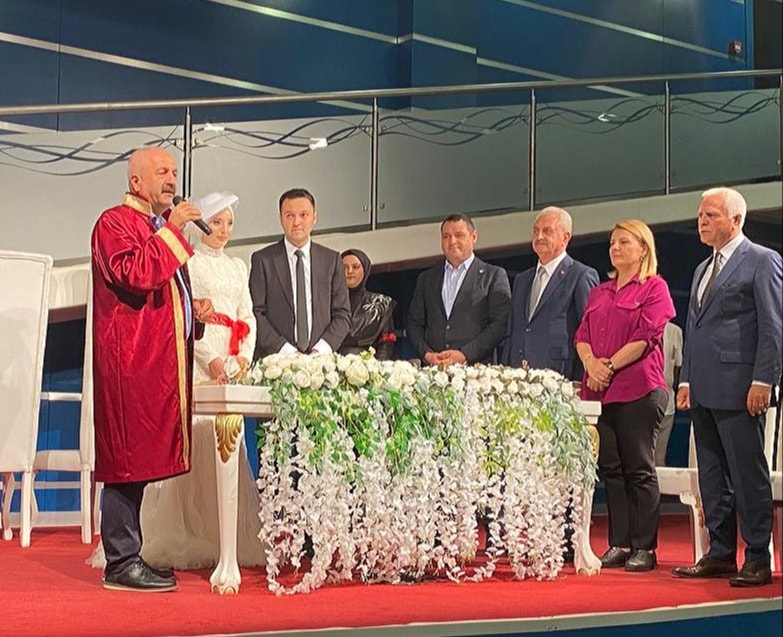 Fatih Araç'ın mutlu günü Fatih Araç'ın mutlu günü