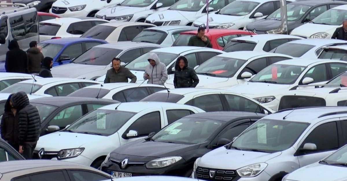Otomobil pazarı Ağustos ayında yüzde 87,7 arttı Otomobil pazarı Ağustos ayında yüzde 87,7 arttı