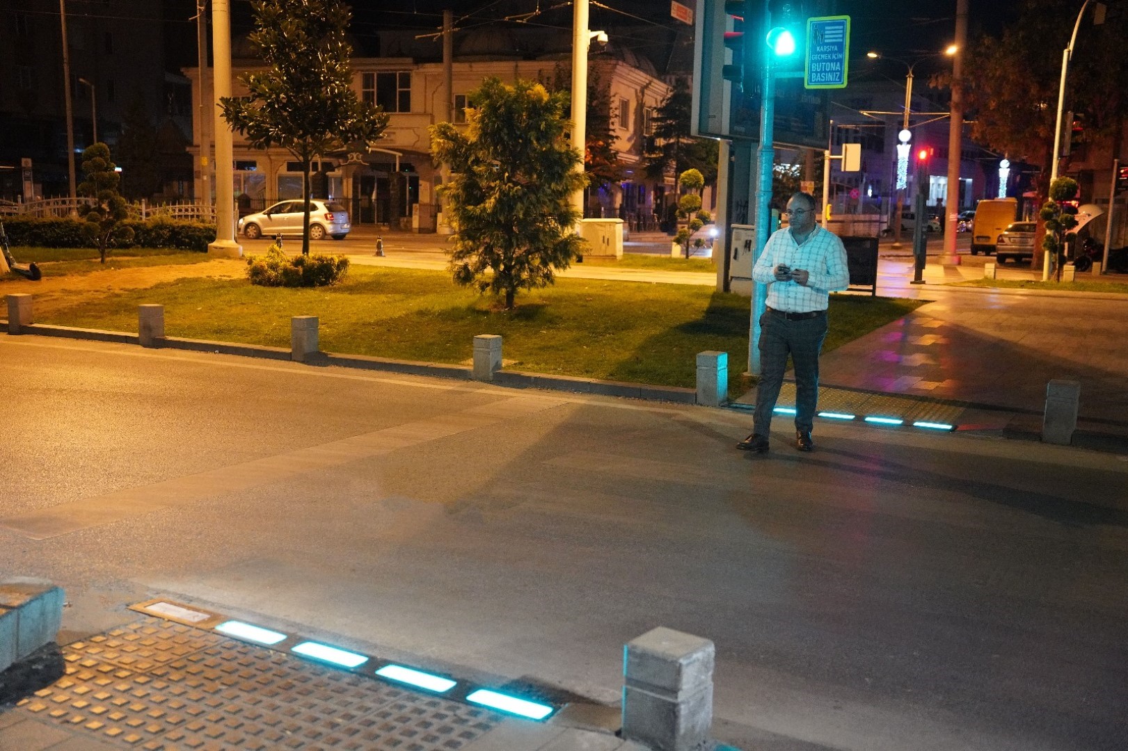 Yaya güvenliğini sağlayan LED’li sistem devrede Yaya güvenliğini sağlayan LED’li sistem devrede