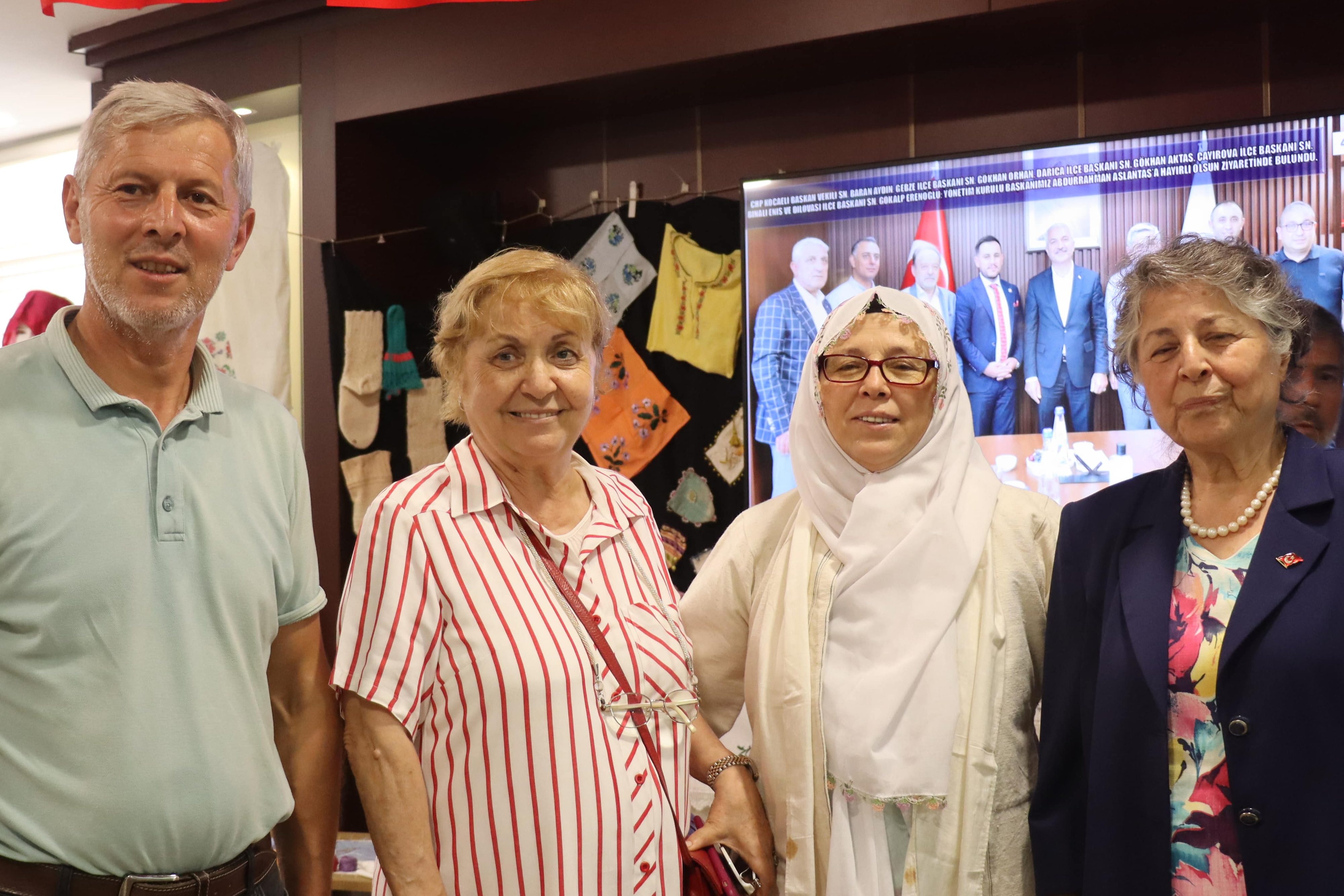 Gebze Köy Kadınları Kültür Platformu'ndan Sergi Gebze Köy Kadınları Kültür Platformu'ndan Sergi