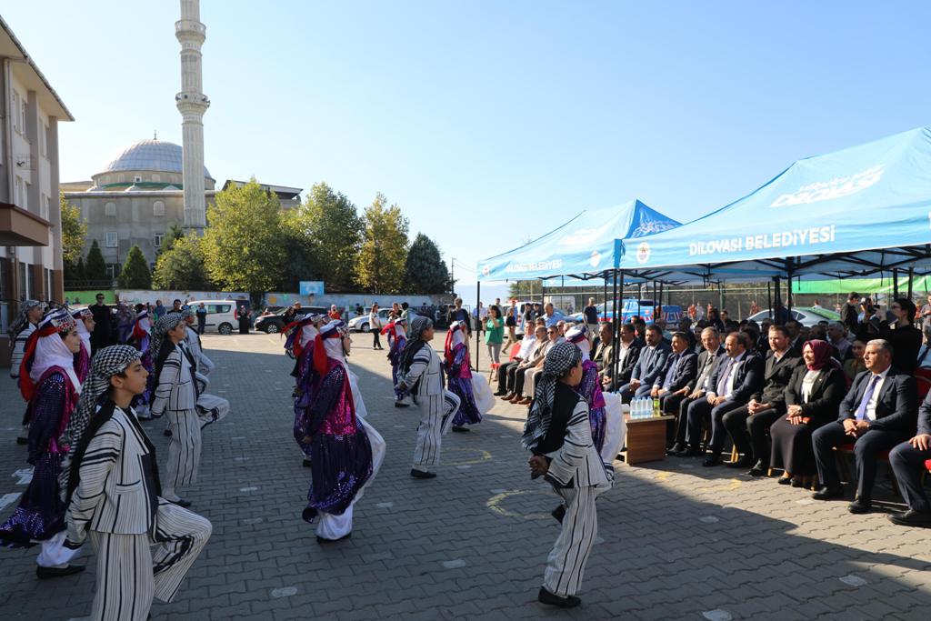 Dilovası’nda eğitime tam destek! Dilovası’nda eğitime tam destek!